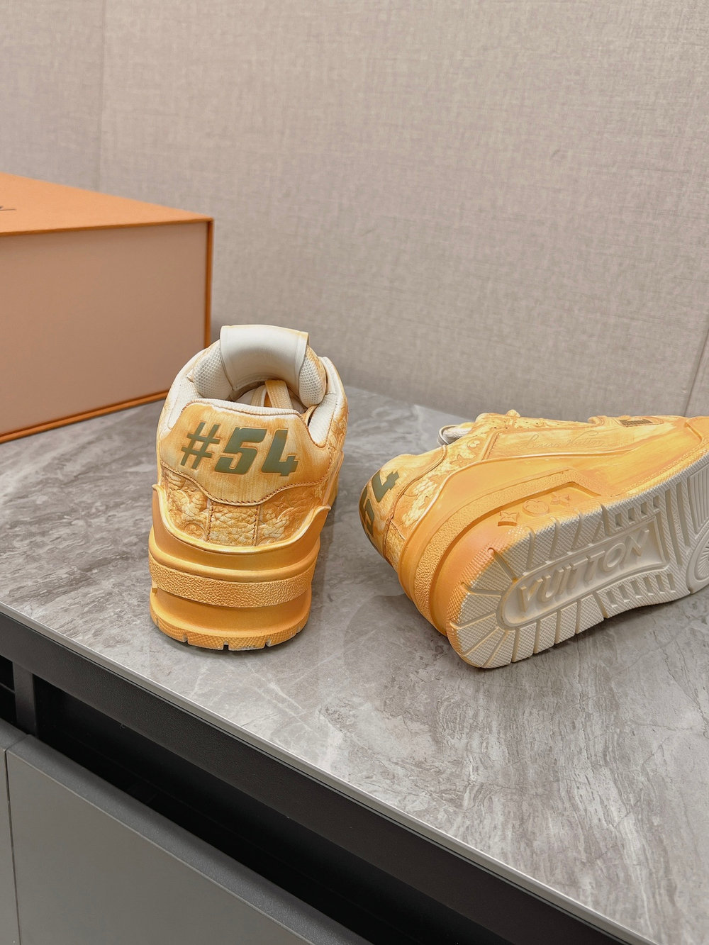 Louis Vuitton Trainer (4 colors)