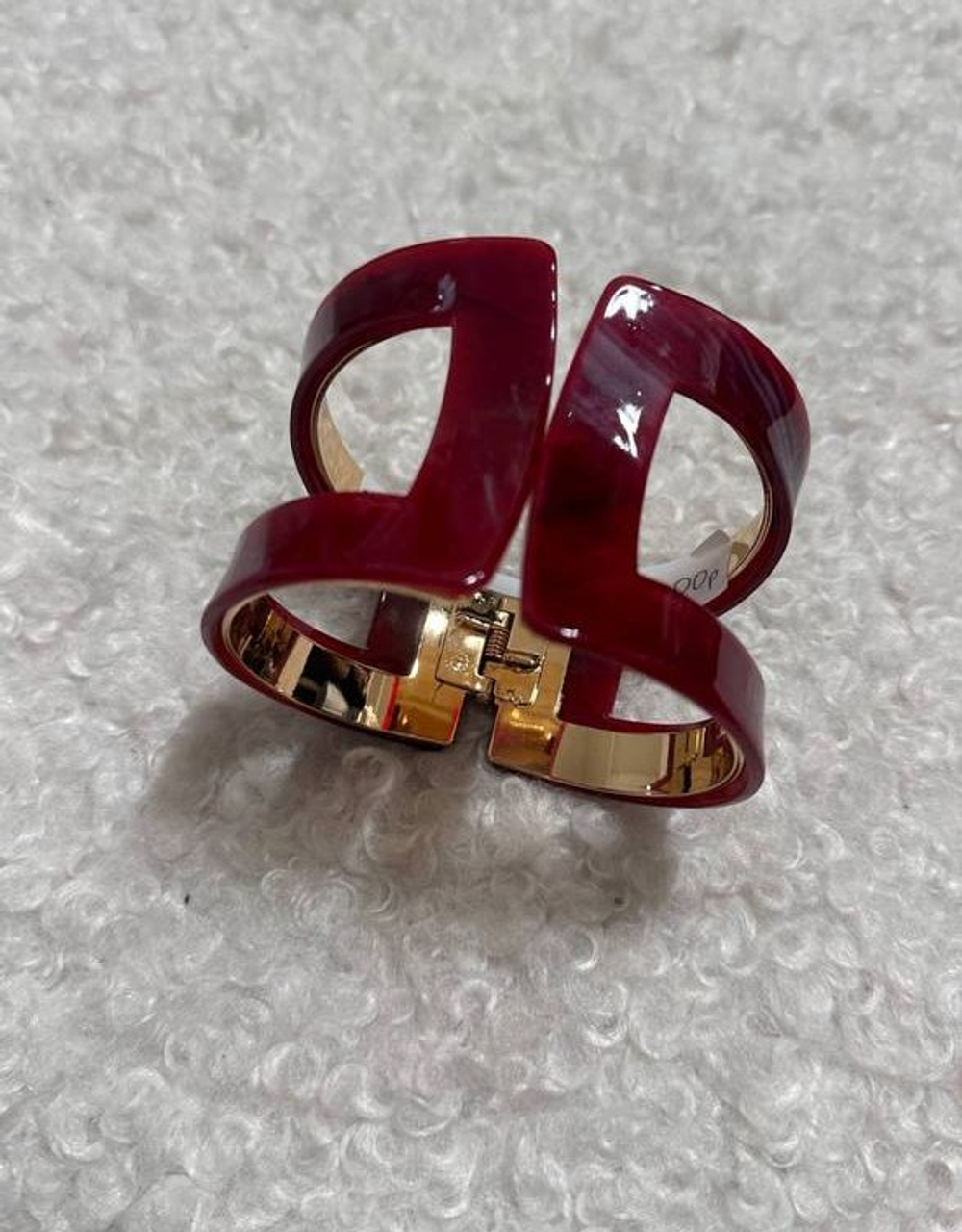 Браслет под золото красный