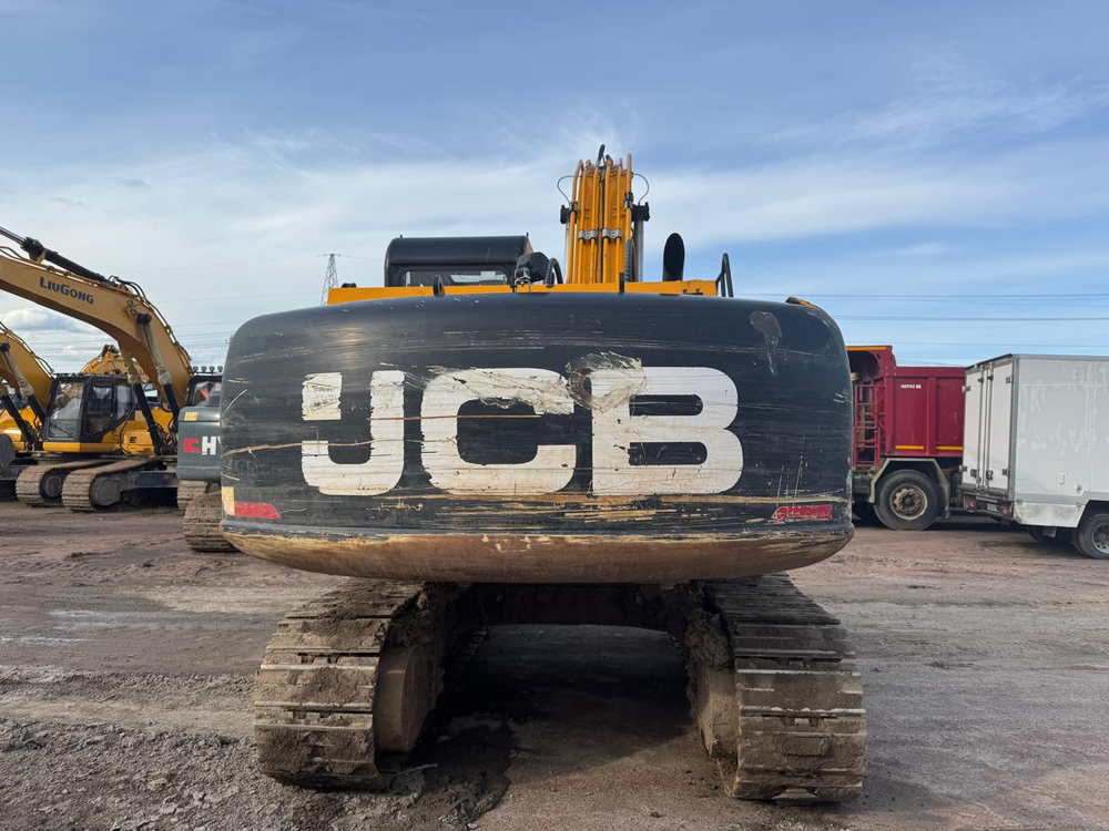 JCB JS 205 Экскаватор JS 205NLC	(Дизельный, 5,9 л, 140 л.с., АТ)