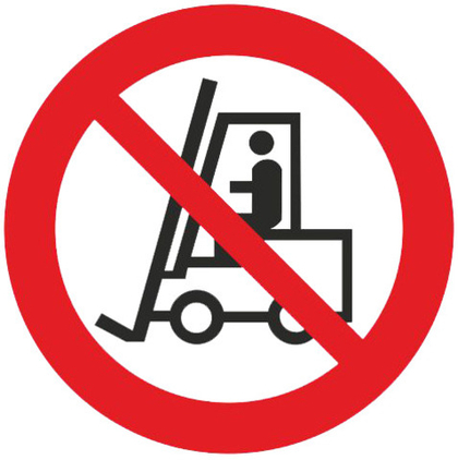 Р07 "Запрещается движение средств напольного транспорта"