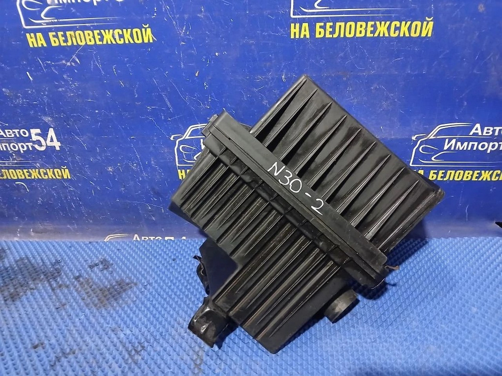 Корпус воздушного фильтра NISSAN R'NESSA 1997