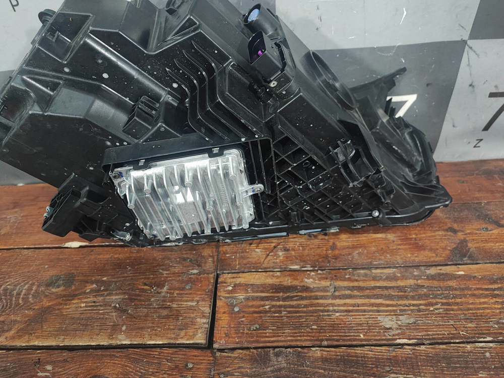 Фара левая Geely Monjaro 21-нв Б/У Оригинал 8895000744