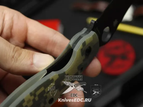 Складной нож Spyderco Military Camo C36GPCMOBK c клинком из стали CPM-S30V, рукоять G10