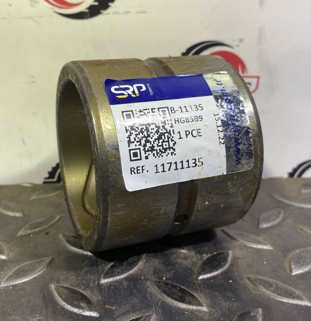Втулка 11711135