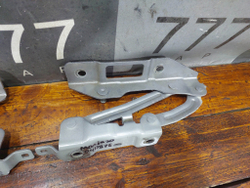 Петли капота комплект Geely Monjaro 21-нв Б/У Оригинал 5032064800C15