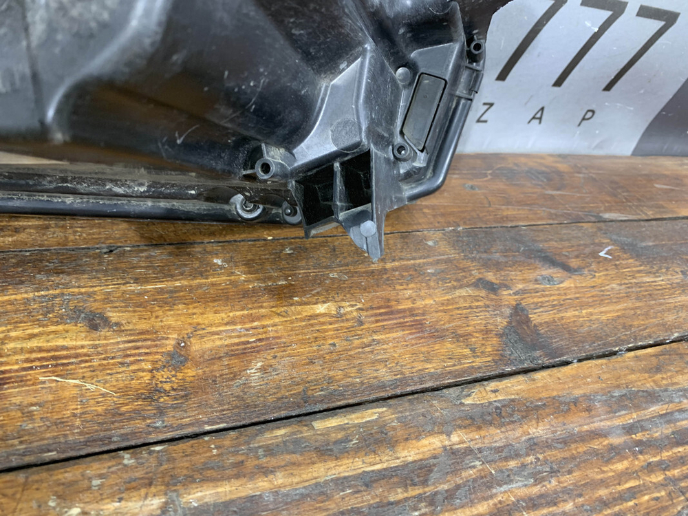 Фара левая Lada Largus 21-нв Б/У Оригинал 8450092037