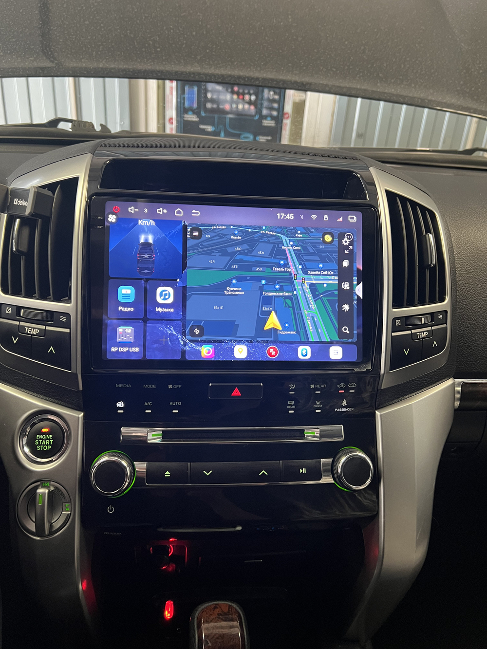 Магнитола для Toyota Land Cruiser 200 2007-2015 - Redpower 85202/203/204 PRO/PROmax ТОП звук, 2K QLED, Android 14, CarPlay, 4G SIM-слот