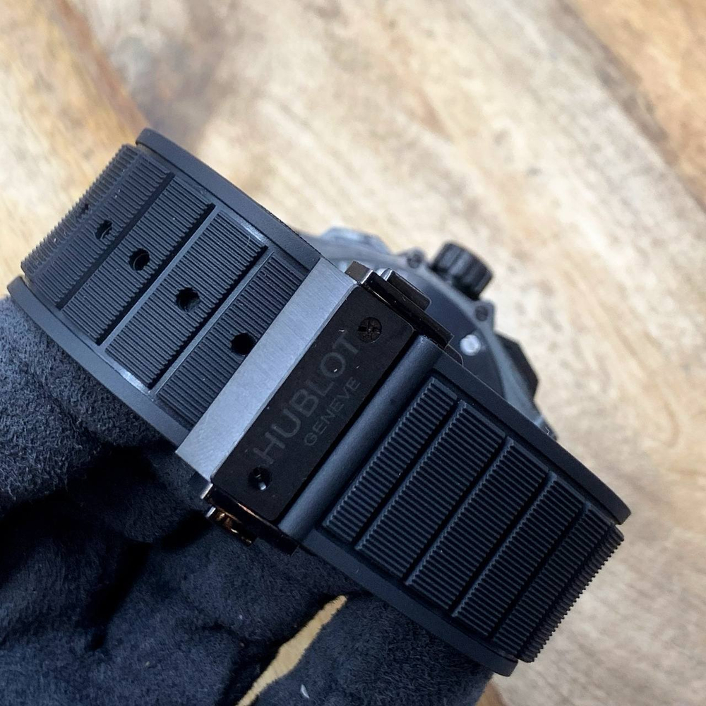 Часы Hublot