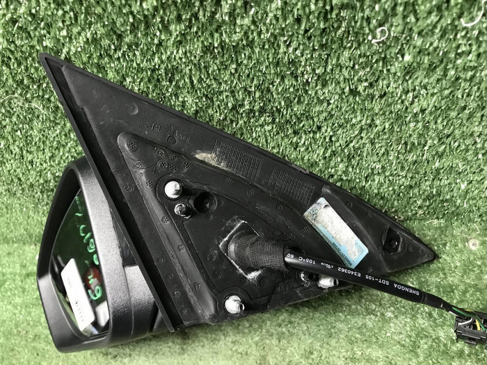 Зеркало левое Geely Emgrand 2 (2021-н.в.) 6 конт.