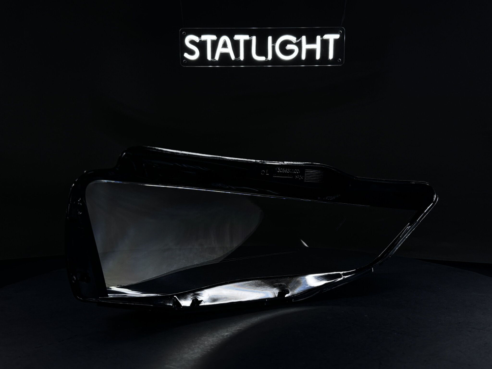 Левое стекло фары AUDI A4 B8 2011-2015