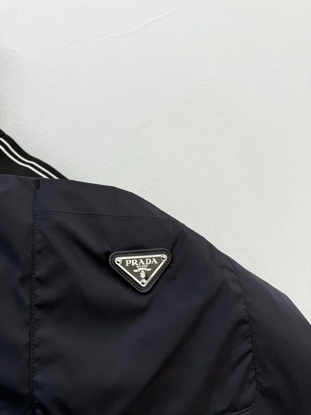 Спортивные штаны Prada