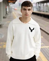 Белый свитер 