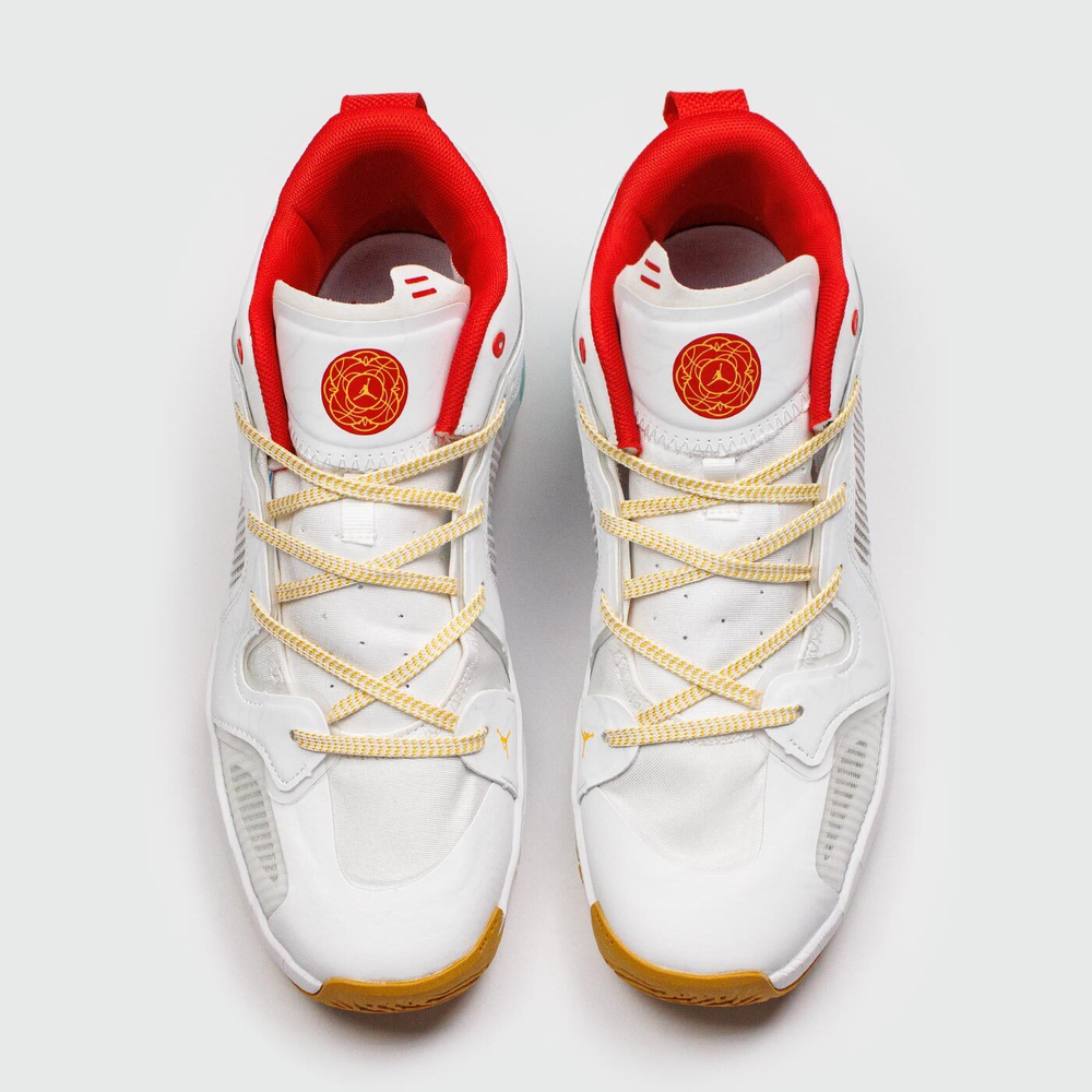Кроссовки Air Jordan 37 Low White Gum Ftwr.