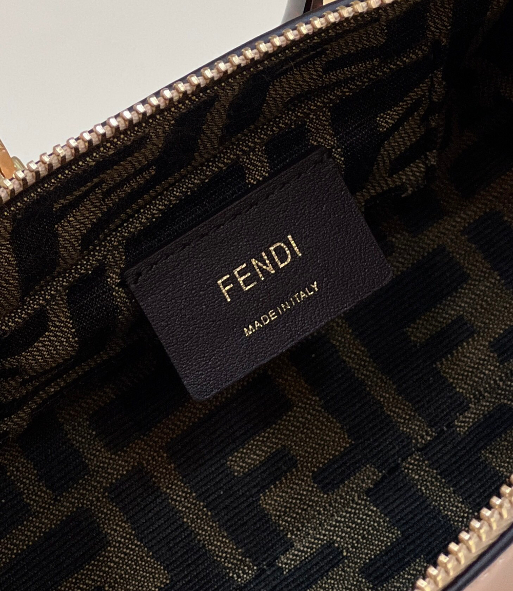 Fendi By The Way Mini 20 cm