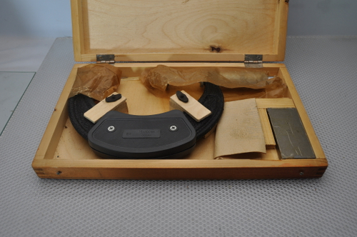 Микрометр типа МЗ-100 (75-100мм.) Цена деления 0,01мм. с хранения СССР