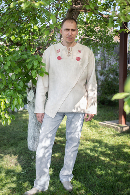 Рубашка из крапивы с вышивкой