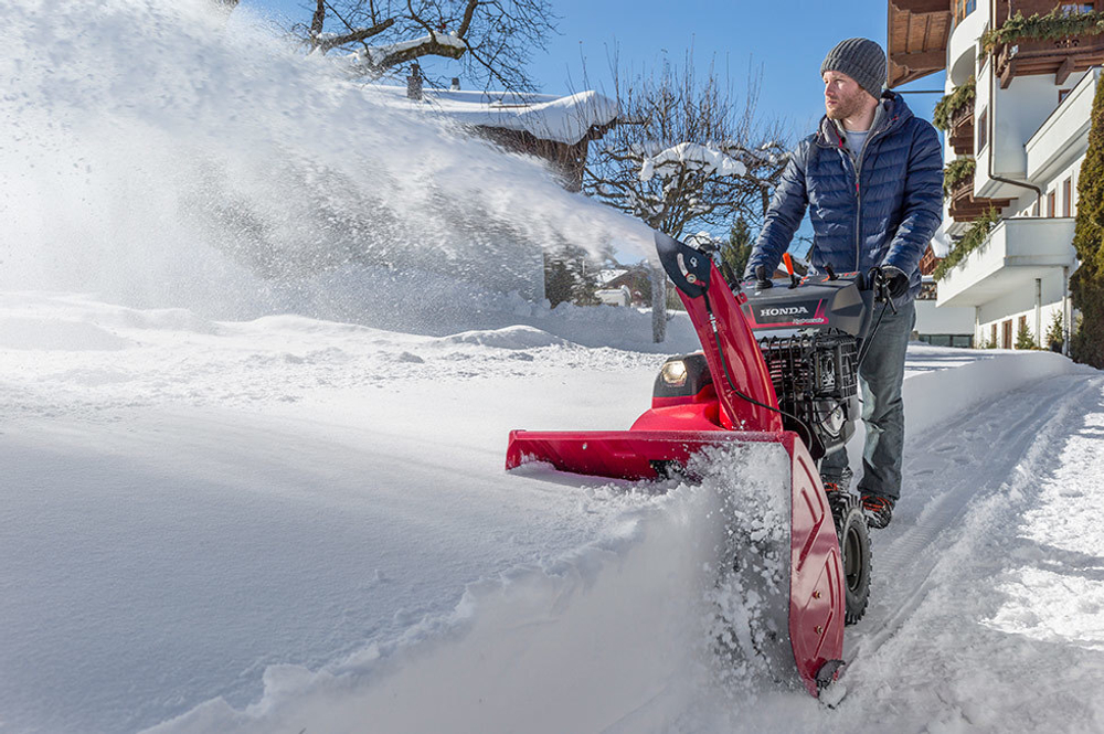 Снегоуборщик бензиновый Honda HSS 1380 A ETD