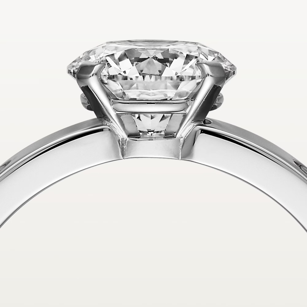 Кольцо Cartier Love с бриллиантом