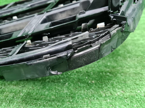 Решетка радиатора Mercedes GLA x156 (2017-2020)