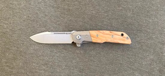 Складной нож MKM "CLAP" MKM/LS01 OT c клинком из стали Böhler M390 Microclean®, рукоять дерево (Олива) / титан