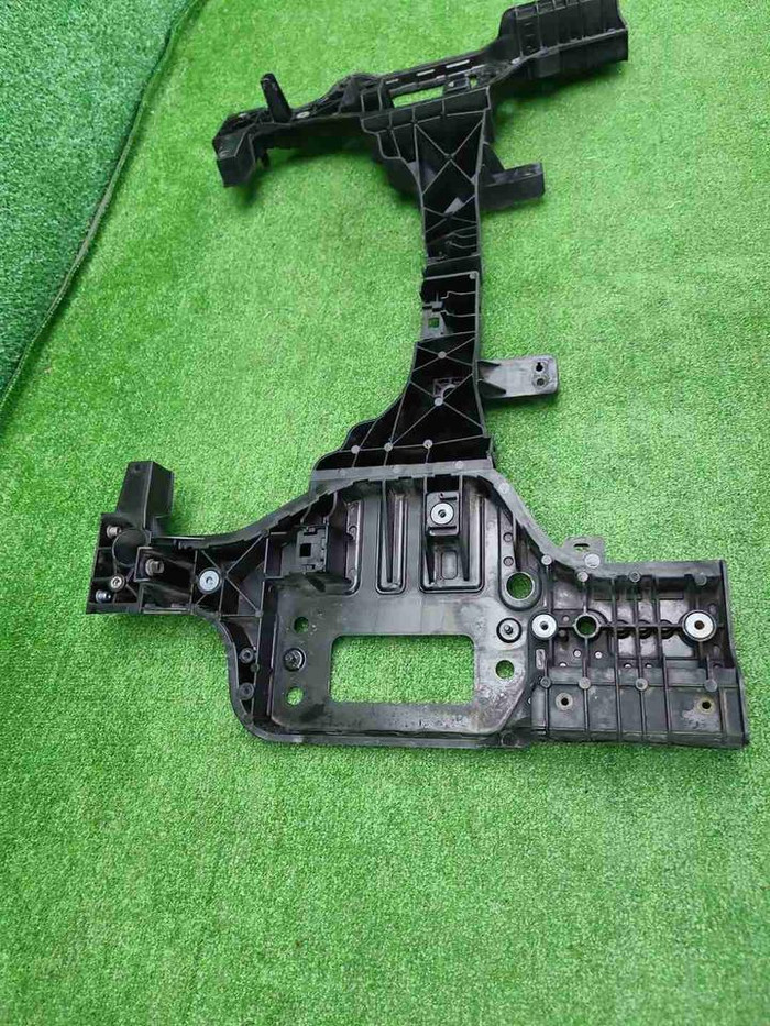 Телевизор Genesis G80 2 (2020-2024)