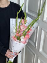 Букет из гладиолусов
