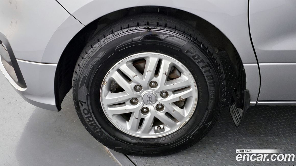 Hyundai The New Grand Starex Van 3-х местный (12.2020)