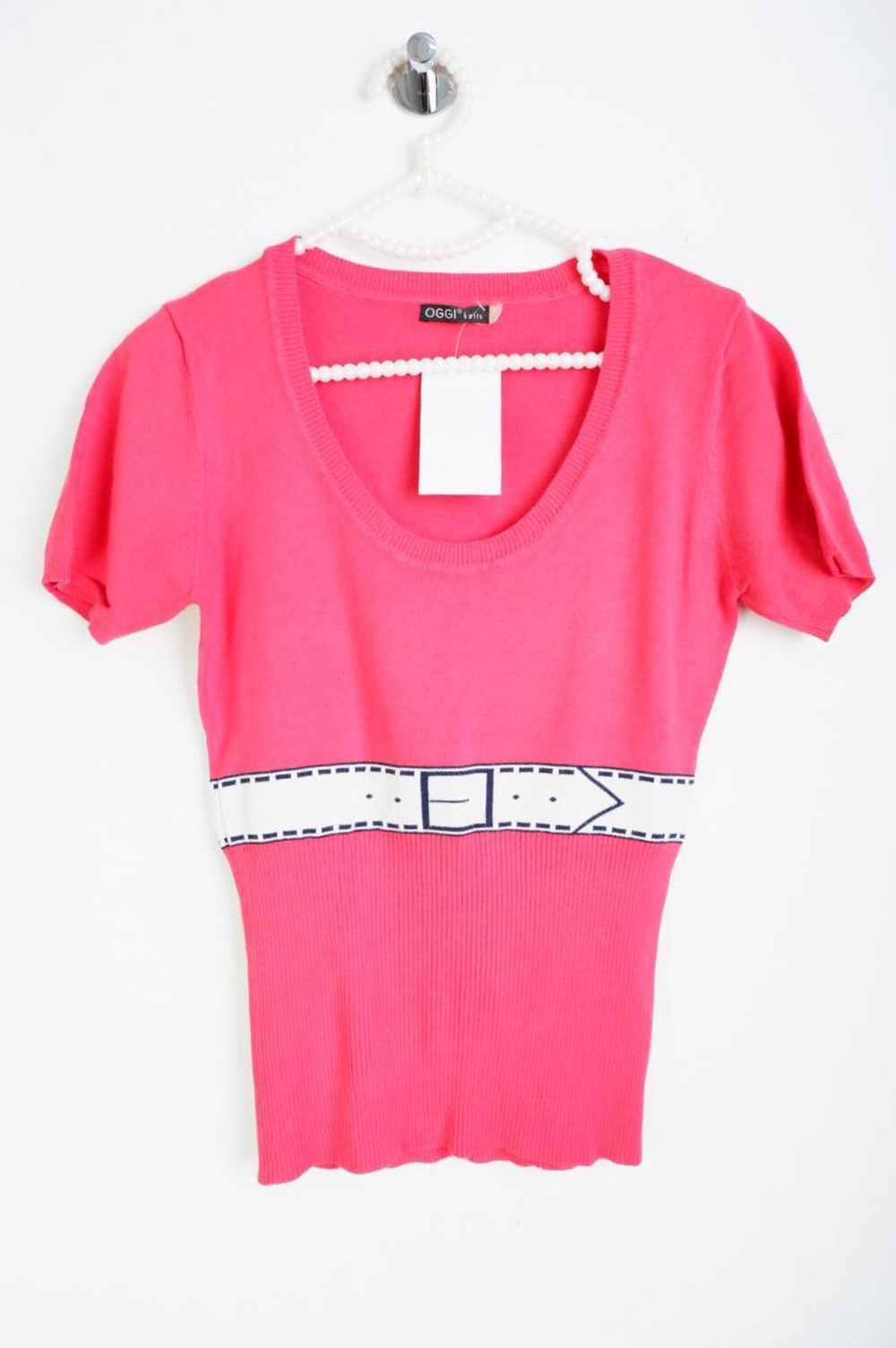 Джемпер Oggi обтягивающего кроя, визуально на 40/42 размер