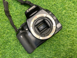 Canon EOS 400D + kit EF-S 18-55mm 3.5-5.6 ll