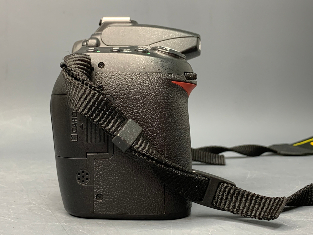 Nikon D90 7143 кадров