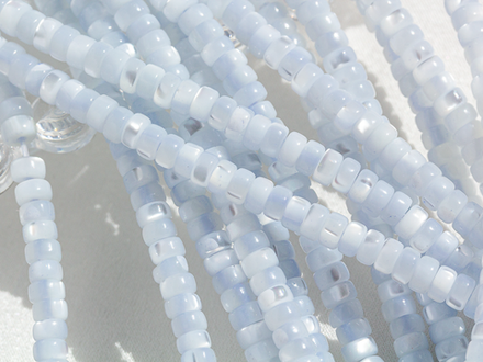 Нить бусин из перламутра рондель, 4мм