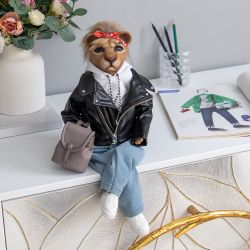 Кукла коллекционная Львица Викки