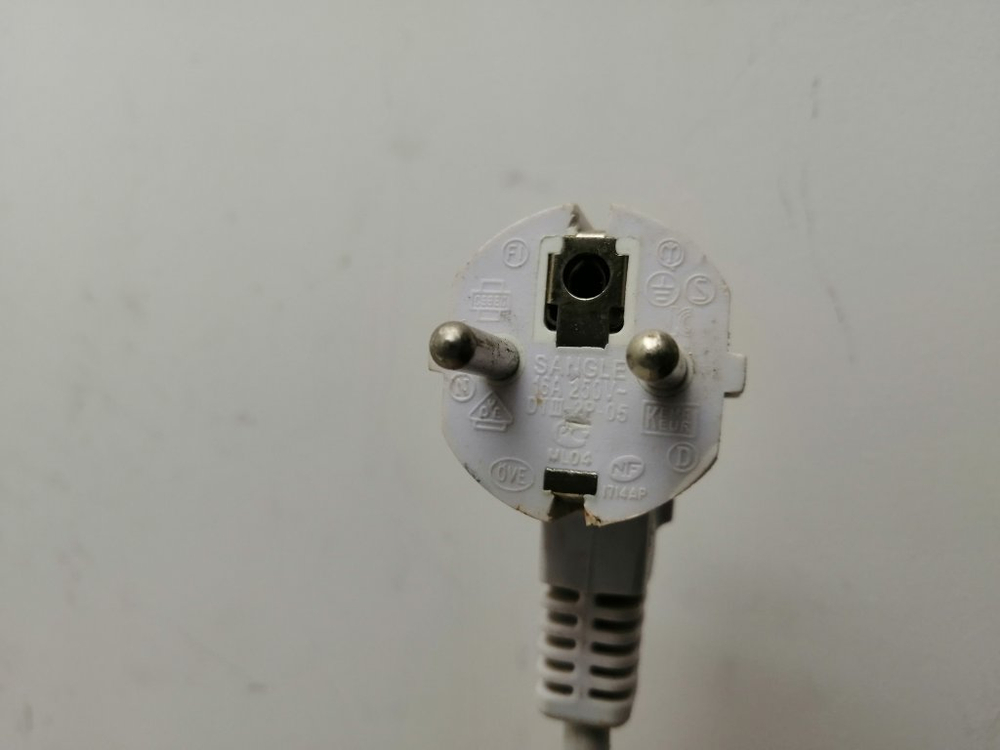 F12A8CDP кт106 Сетевой шнур для стиральной машины LG F12A8CDP б/у