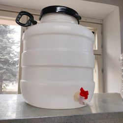 Канистра-бочка 30 л с ручками с краном 10 мм