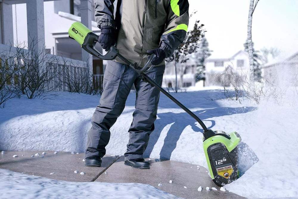 Снегоуборочник-снеголопата GREENWORKS GD60SS 60 V без акк и з/у   2602607
