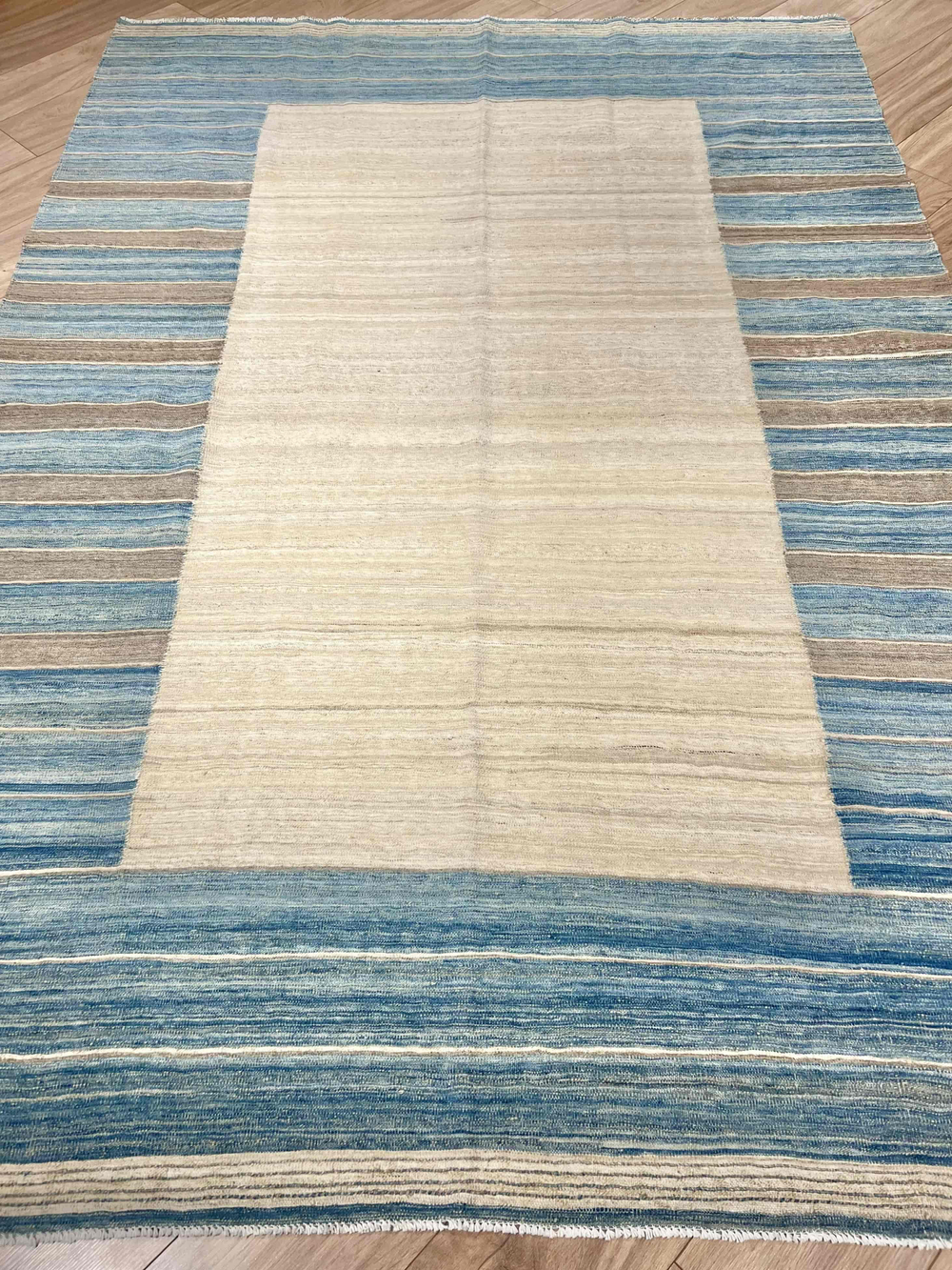 Fine kilim 185 x 265 см