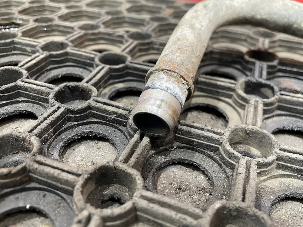 Трубка системы охлаждения 2021г