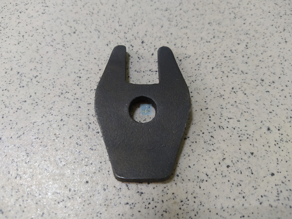 Скоба крепления форсунки 840.1112163