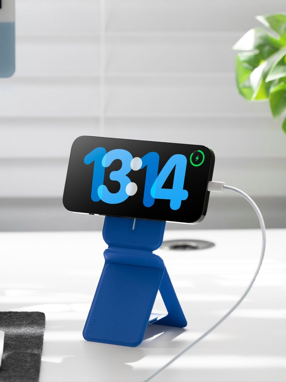 MagSafe Штатив и Подставка MOFT Tripod Stand l Раскладной l Jet Black