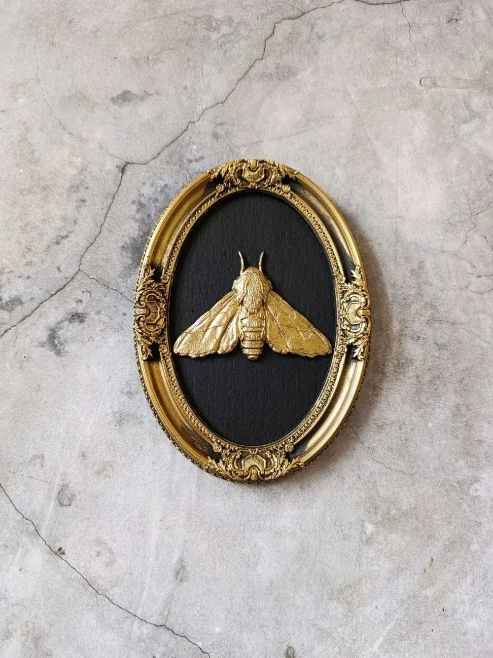 Барельеф на стену из гипса Мотылек