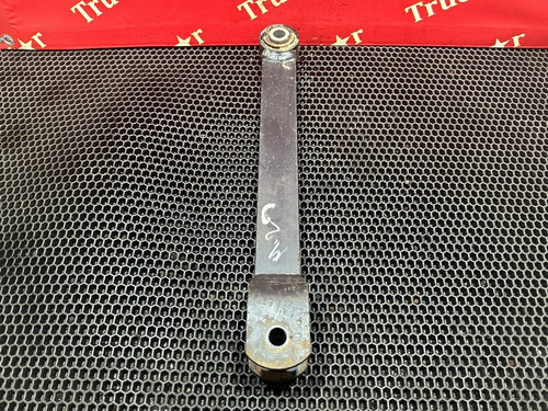 Стойка переднего стабилизатора 2021г