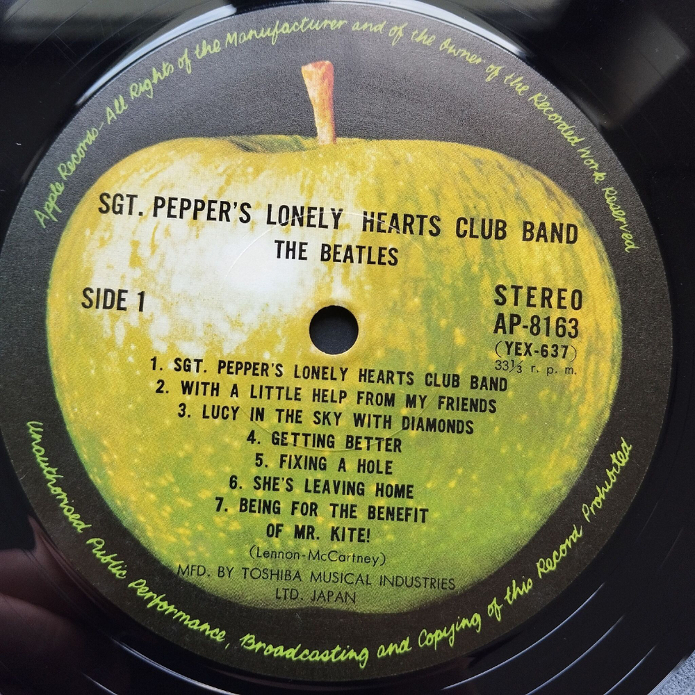 Винтажная виниловая пластинка LP The Beatles Sgt. Pepper's Lonely Hearts Club Band (Japan 1974) (No Obi) With A Little Help From My Friends