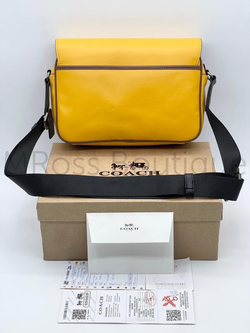 Мужская желтая комбинированная кожаная сумка Coach через плечо