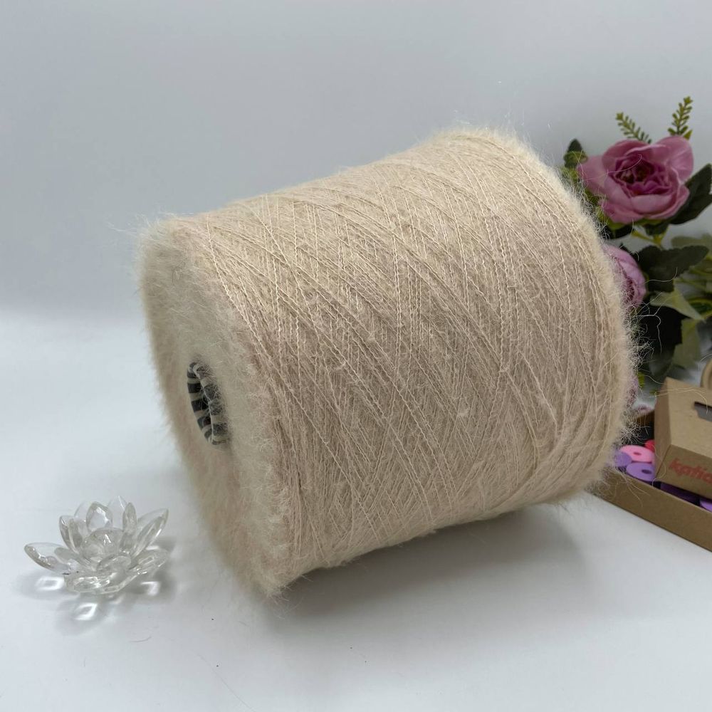 UGO PUCCI 30% кид мохер 30% полиамид 40% полиакрил