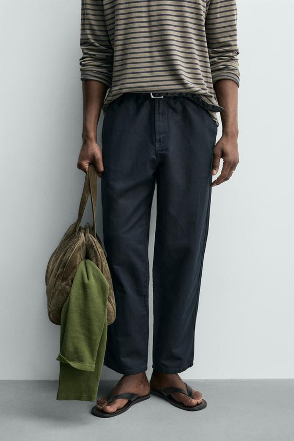 ZARA СВОБОДНЫЕ БРЮКИ STRAIGHT FIT, МОРСКОЙ СИНИЙ