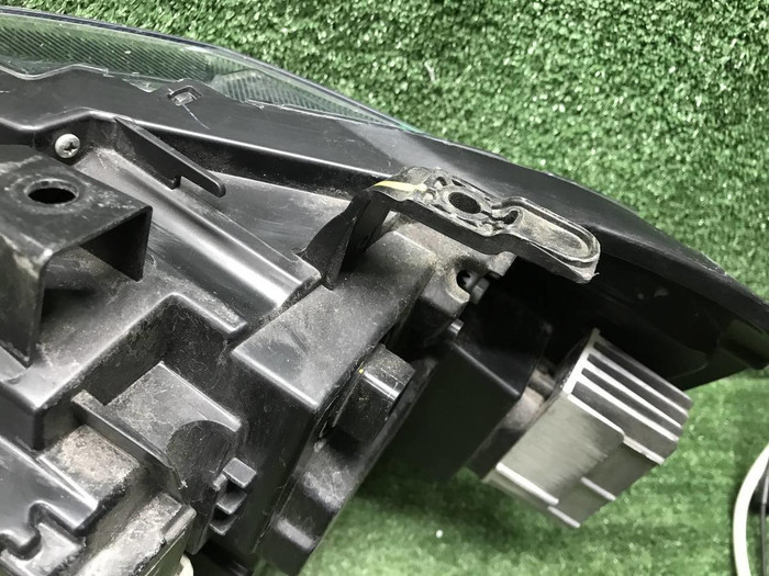 Фара правая Haval F7 (2018-2024) LED