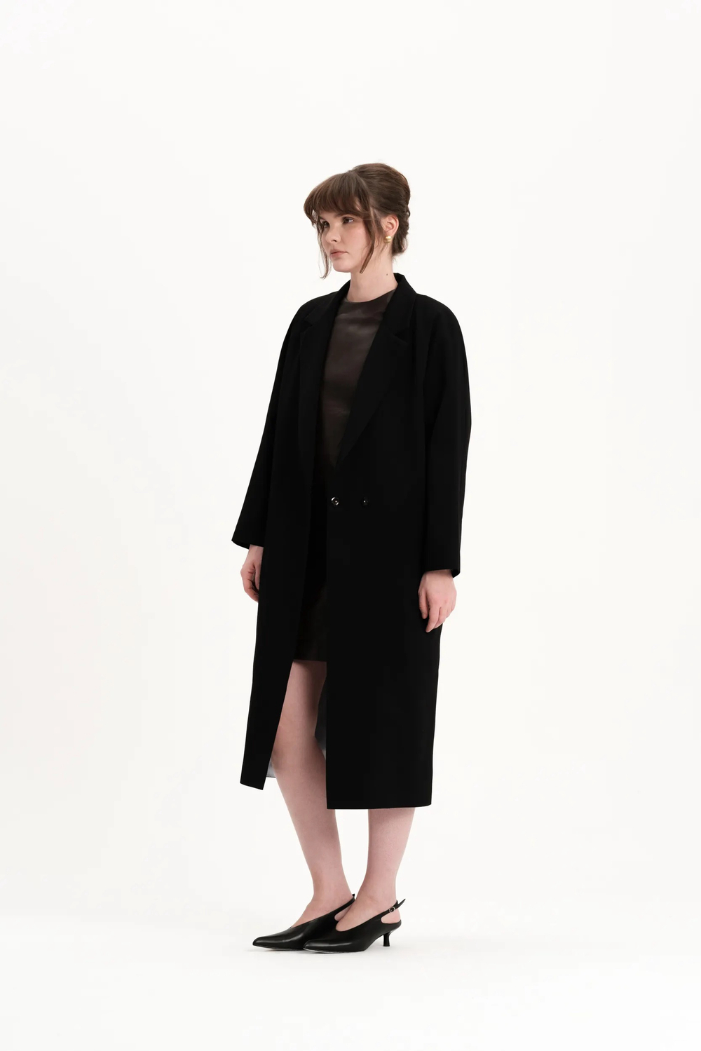 Чёрный двубортный тренч