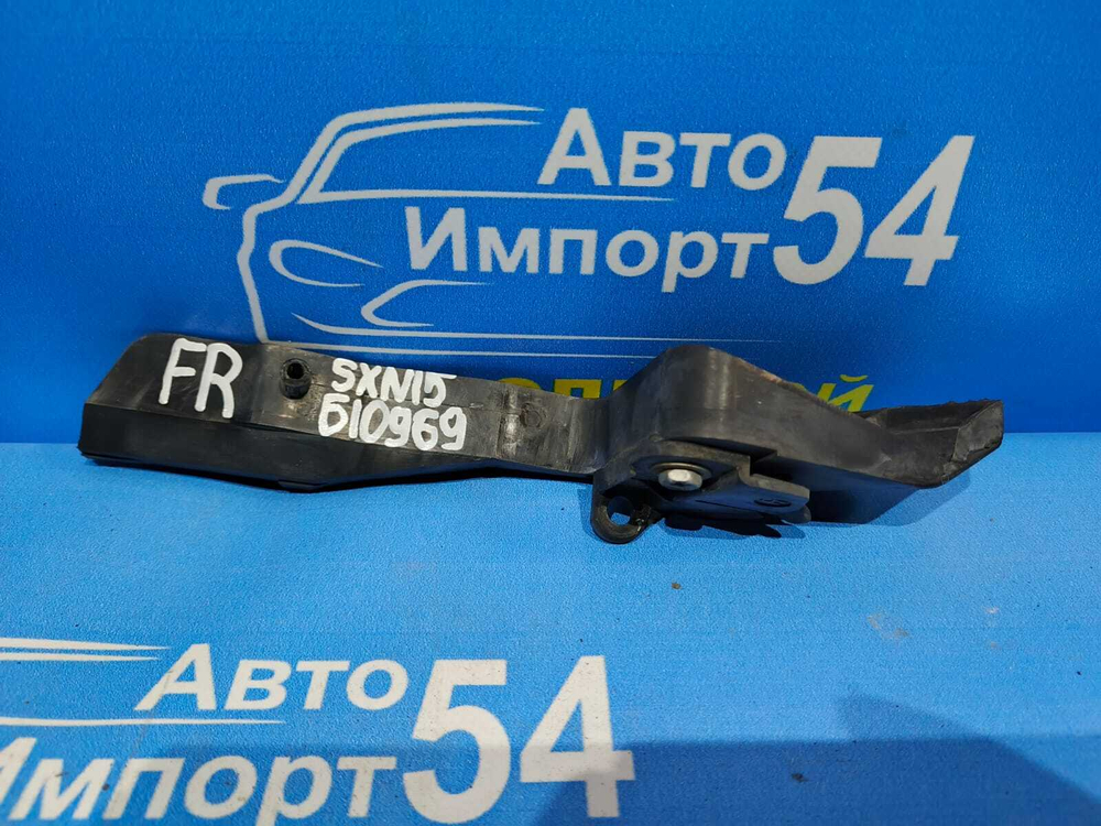Крепление бампера переднее правое TOYOTA NADIA 1998-2003