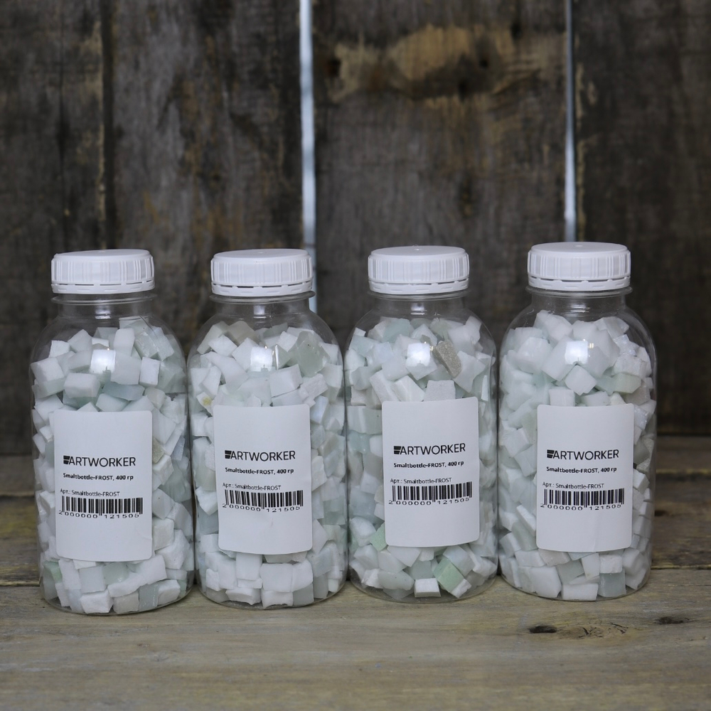 Смальта колотая белого цвета