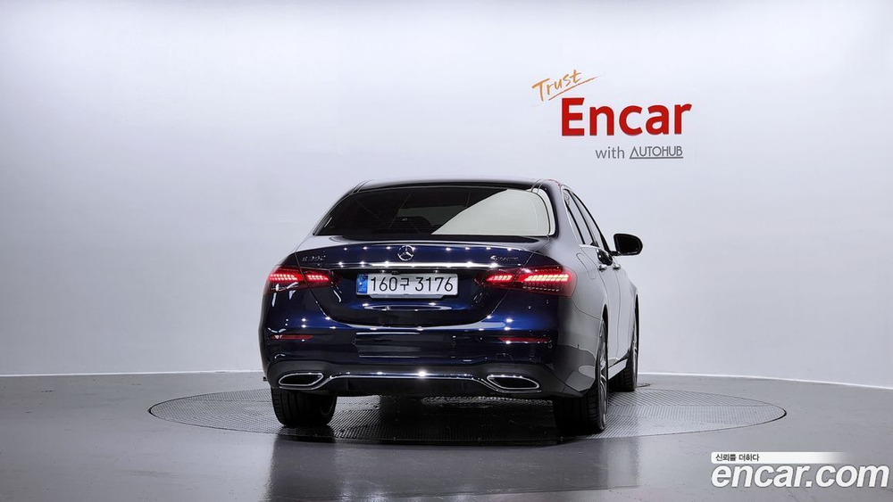 Mercedes-Benz E-Class W213 E350 4MATIC AMG Line (11.2020)